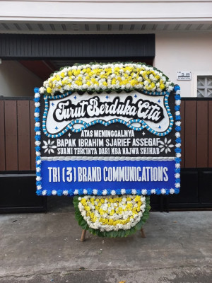 Papan Bunga Duka di Sungai Kakap